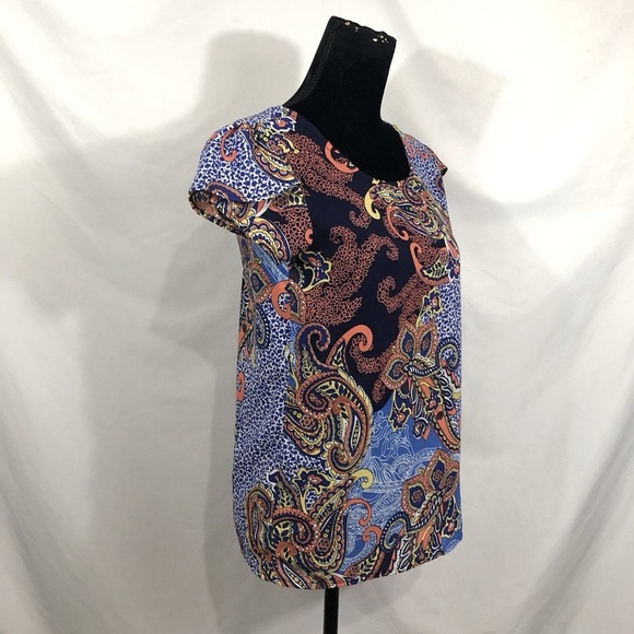 JAPNA | Zipper Back Whimsical Short Sleeve Paisley Blouse Top - Picture 2 of 10